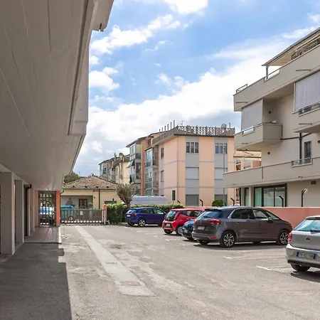 Via Ciabattini - By Host4u Apartment Viareggio